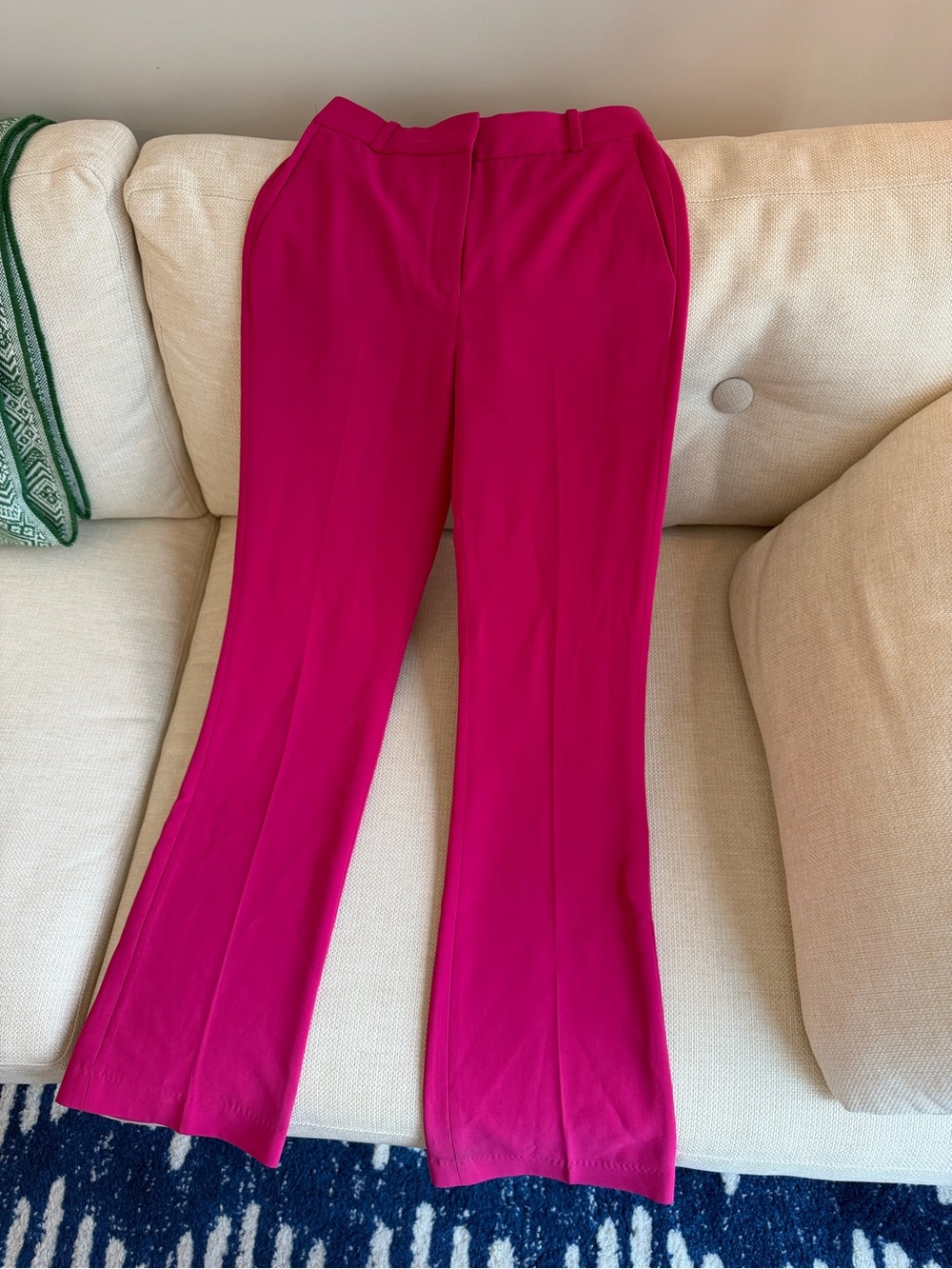 Aritzia Fuchsia Agency Pants